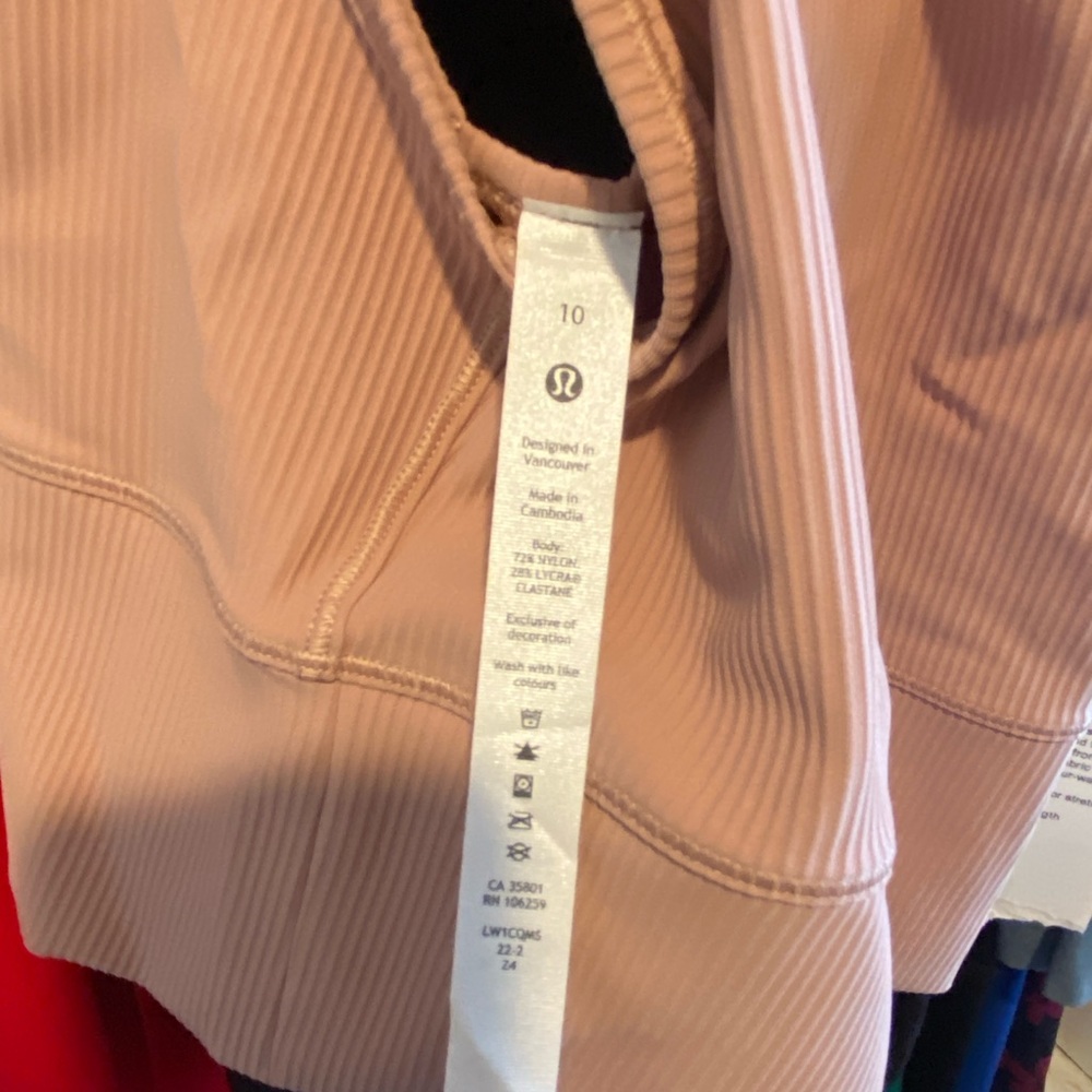 Lululemon Power Pivot Tank *Rib - Picture 4 of 7